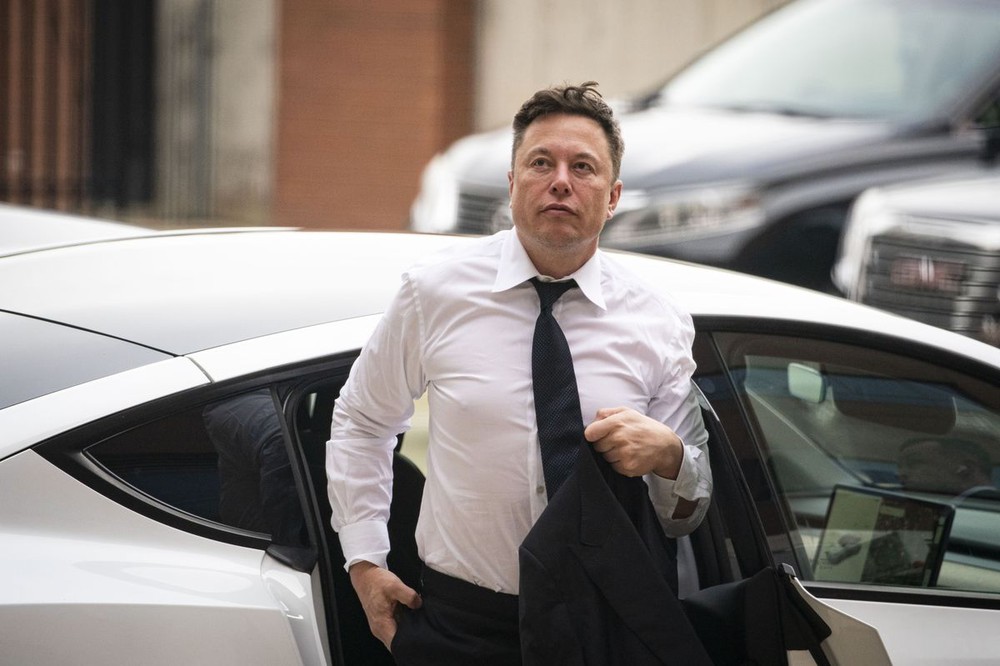 Elon Musk thúc giục tinh chế một thứ cho xe điện: Đó là giấy phép in tiền - Ảnh 4.