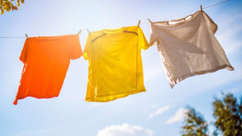 Quần áo dính mực, sơn hay dầu mỡ: Đừng vội bỏ đi vì có cách vệ sinh bằng nguyên liệu đơn giản - Ảnh 11.