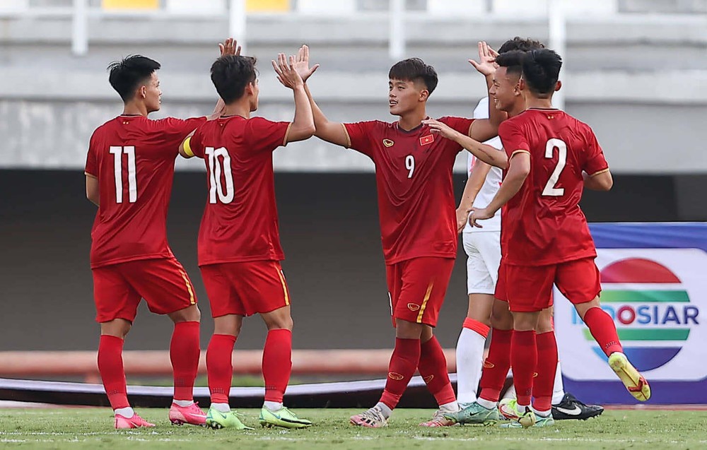 Trực tiếp bóng đá U20 Việt Nam 2-0 U20 Hong Kong: Quốc Việt ghi bàn - Ảnh 1.