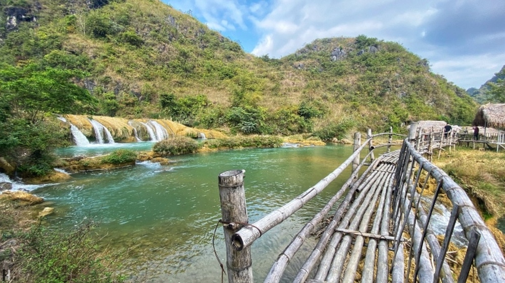 Con thác xinh đẹp ít người biết ở Cao Bằng, địa điểm tuyệt vời cho ngày bình yên - Ảnh 2.