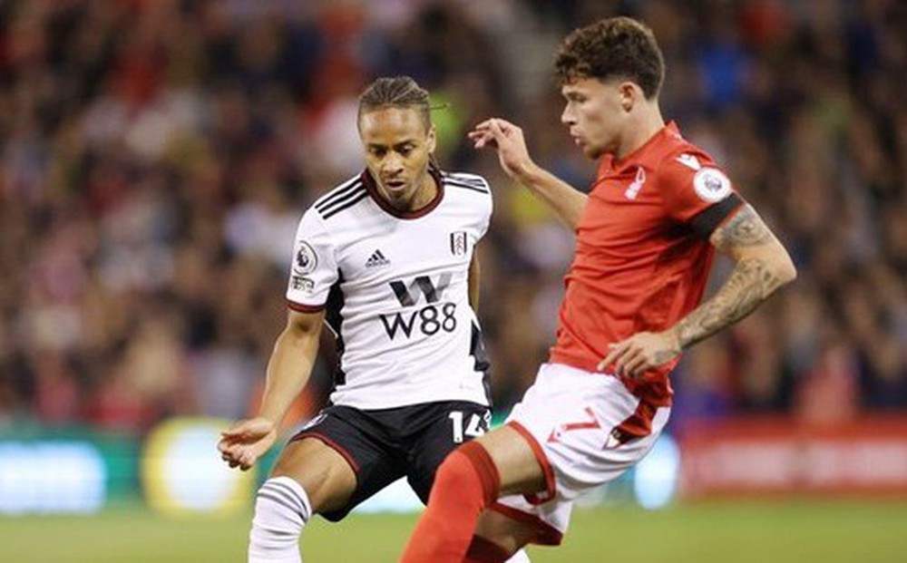 Mua 22 cầu thủ mới và giờ Nottingham Forest xếp… áp chót