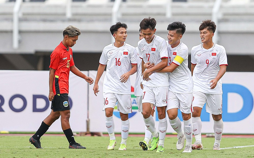 Giải châu Á: U20 Thái Lan thoát hiểm phút cuối, U20 Việt Nam dẫn đầu các đội nhì bảng