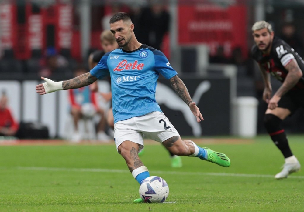 Napoli đánh bại AC Milan trong trận đấu quyết định ngôi đầu Serie A - Ảnh 4.