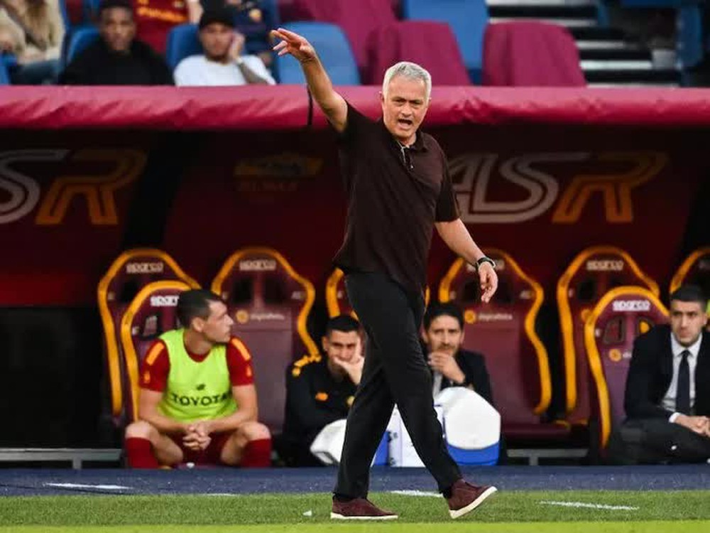 Mourinho lại chịu thiệt vì cá tính mạnh - Ảnh 4.