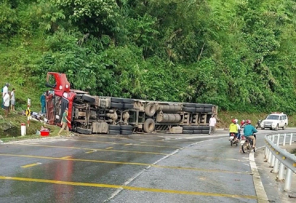10 chết, 11 người bị thương vì tai nạn giao thông trong ngày 2-9 - Ảnh 1.