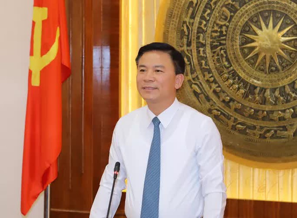 3 nhân sự được giới thiệu bầu chủ tịch các huyện ở Thanh Hóa - Ảnh 4.