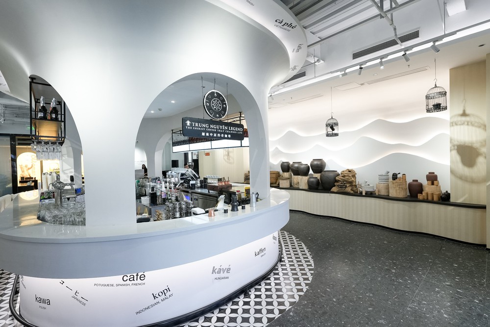 Bên trong Thế giới cà phê Trung Nguyên Legend đầu tiên trên thế giới vừa khai trương ở TQ - Ảnh 3.