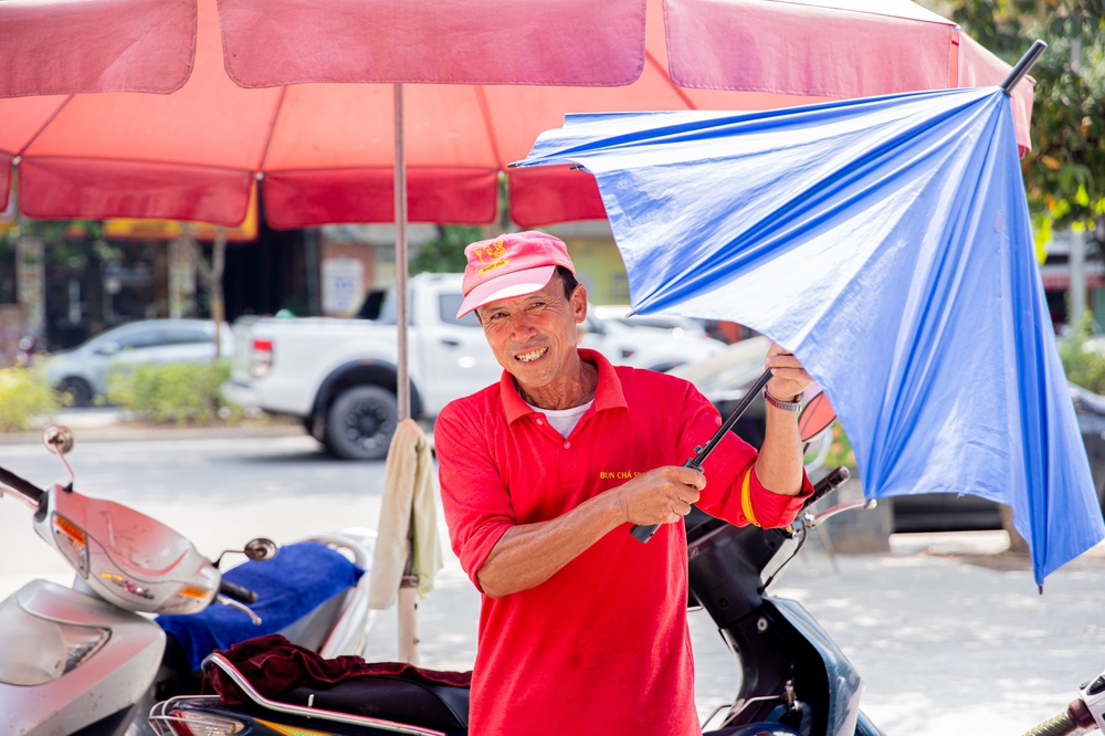 Chú bảo vệ 5 sao và bài học về chữ tâm trong công việc - Ảnh 7.