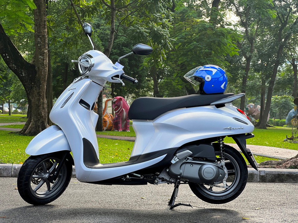 Cận cảnh Yamaha Grande 2022 vừa ra mắt, siêu tiết kiệm xăng, 1.66 lít/100km - Ảnh 1.