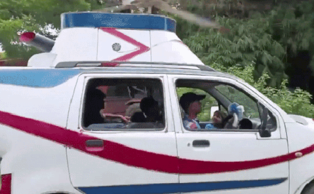 Thanh niên tự chế "ô tô trực thăng" từ xe rẻ nhất thế giới: Gây chú ý nhưng vẫn chưa hoàn thiện