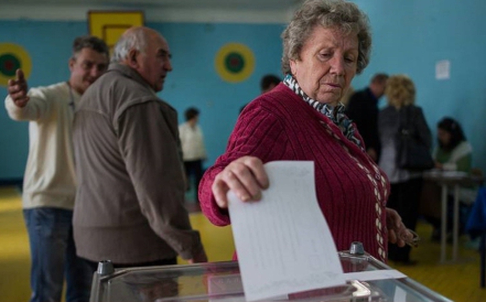 Các vùng ly khai Ukraine bỏ phiếu sáp nhập Nga