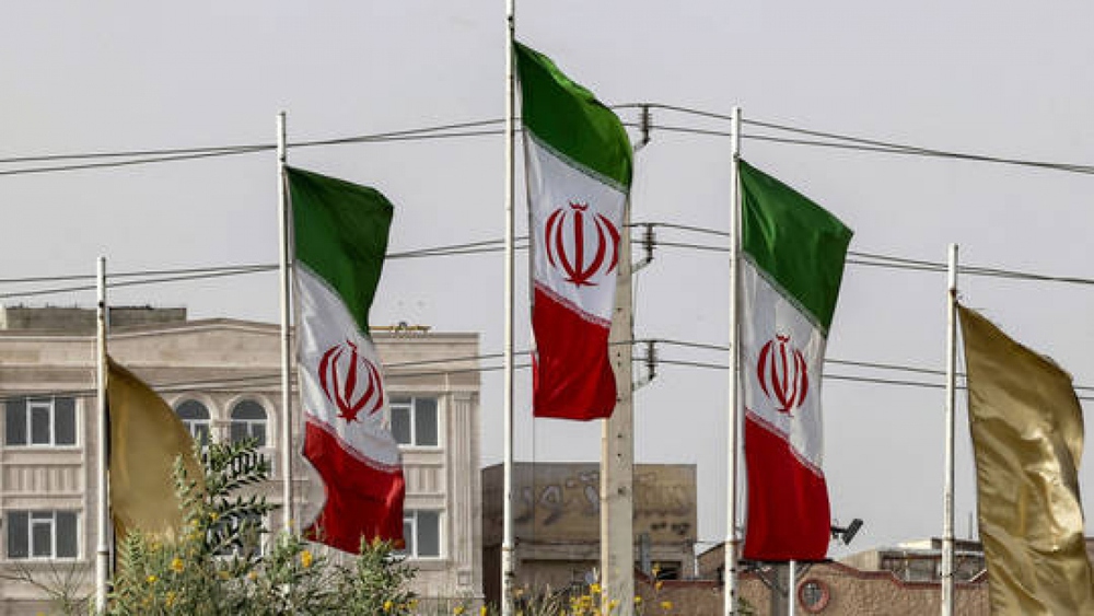 Iran tuyên bố sẽ “đáp trả phù hợp” sau khi Ukraine trục xuất Đại sứ - Ảnh 1.