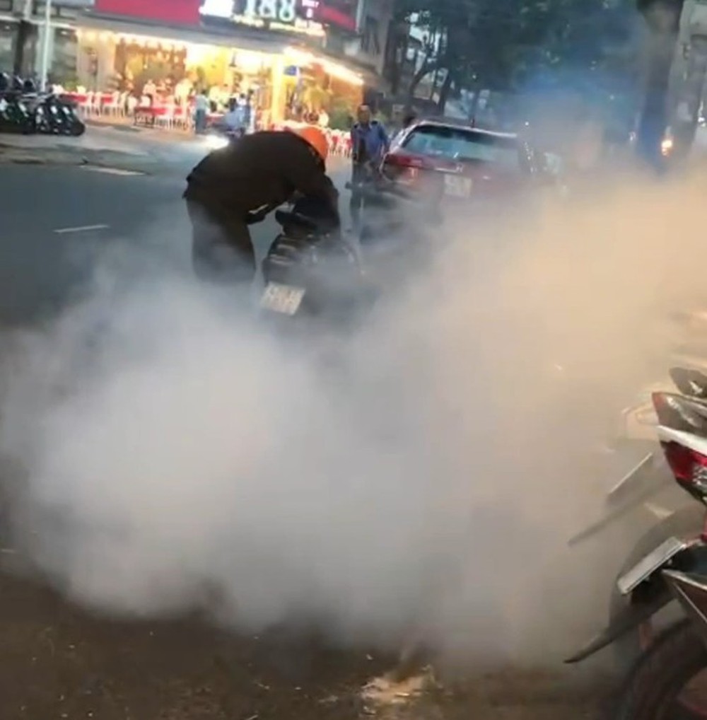 CLIP: Quán bún đậu nổi tiếng TP Buôn Ma Thuột liên tục bị “khủng bố”