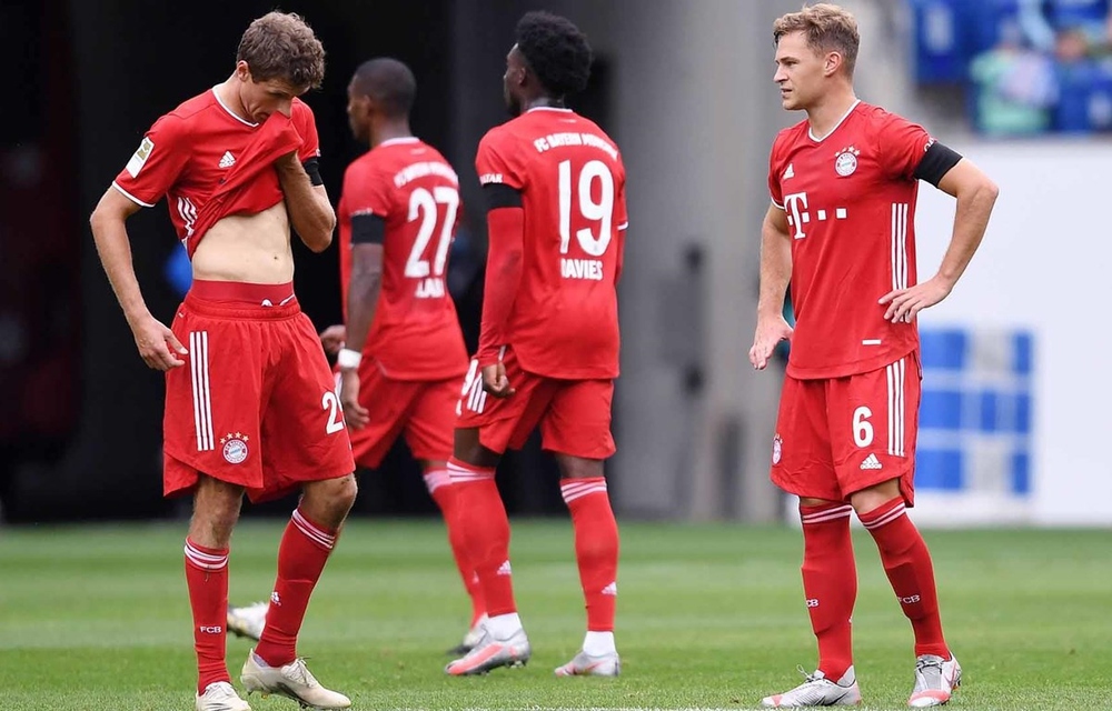 Ngày này năm xưa: Đội bóng vô danh phá hỏng chuỗi trận thắng của Bayern - Ảnh 1.