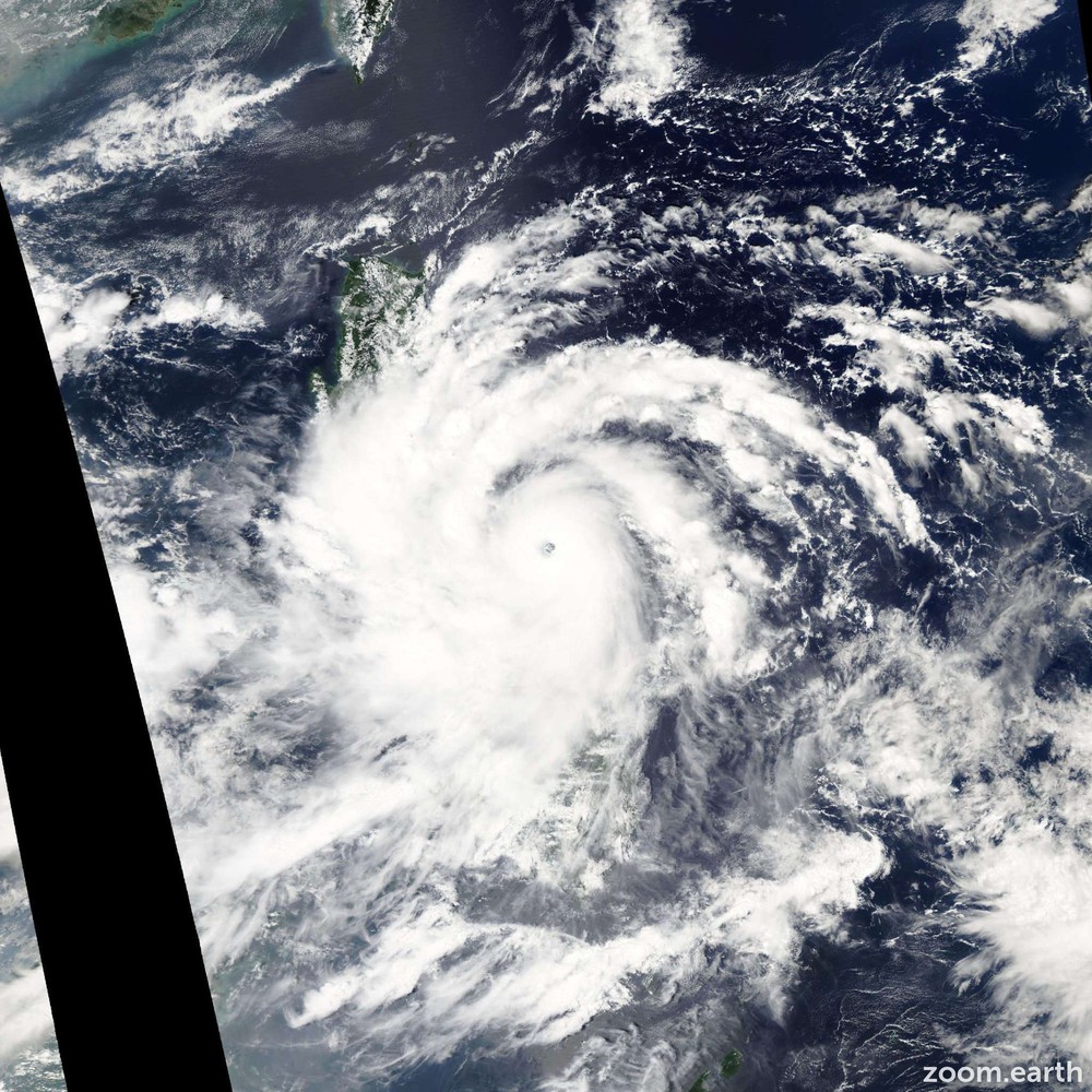 Bão số 4 mạnh lên thành siêu bão Cấp 4: Mức độ ảnh hưởng có thể cao hơn bão Xangsane - Ảnh 5.