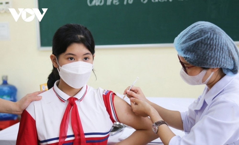 Phụ huynh còn nhiều băn khoăn khi tiêm vaccine Covid-19 cho trẻ dưới 5 tuổi - Ảnh 1.