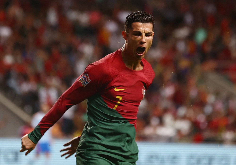 Ronaldo vô duyên, Bồ Đào Nha thua đau đớn Tây Ban Nha - Ảnh 1.