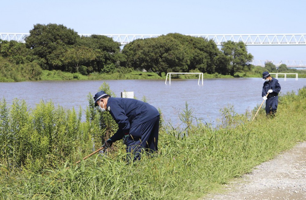 Nhật Bản: Bé gái tiểu học đột ngột mất tích, đồ dùng cá nhân tìm thấy bên sông - Ảnh 1.