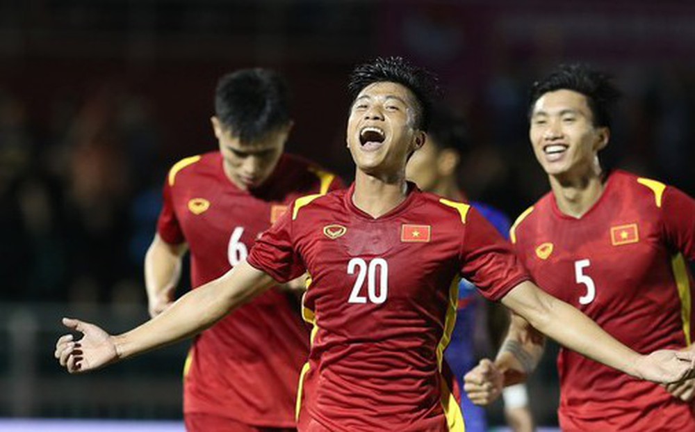 Đội tuyển Việt Nam lên hạng 96 thế giới