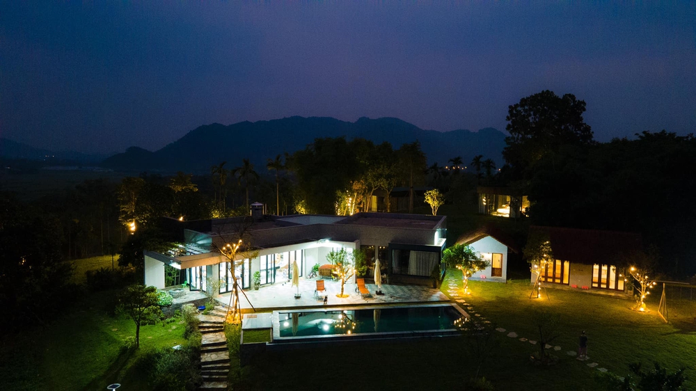 Đôi vợ chồng bỏ phố mua 2.000m đất ở ngoại thành Hà Nội, chi 2 tỷ xây nhà vườn có bể bơi - Ảnh 4.