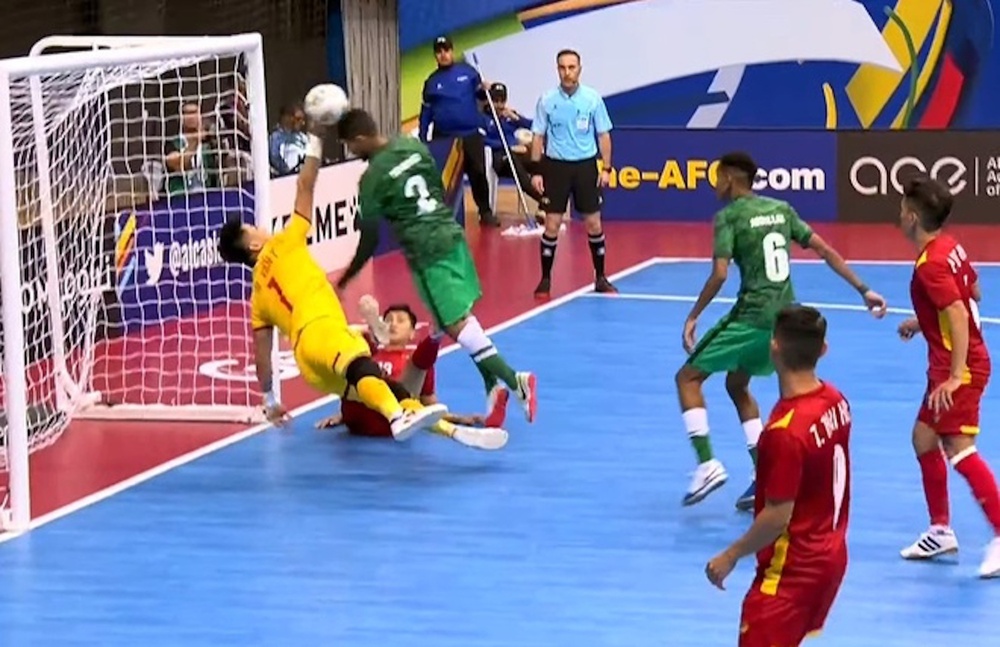 Trực tiếp bóng đá tuyển Việt Nam 2-1 Ả Rập Xê Út futsal châu Á 2022 - Ảnh 1.