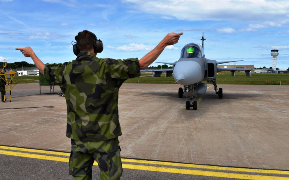 Tướng Mỹ khen ngợi kỹ năng 'bậc thầy' của Không quân Thụy Điển