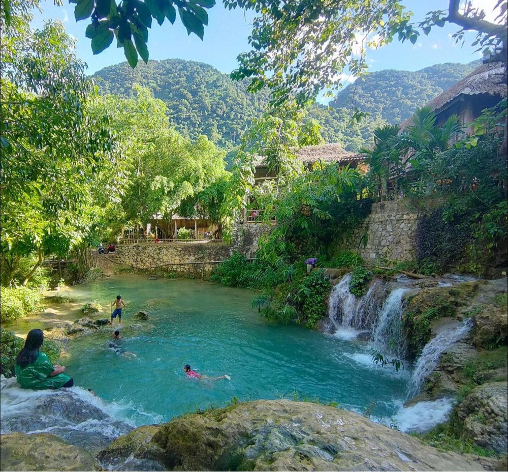 Nếu không kịp đi chơi xa thì Hòa Bình là địa điểm lý tưởng để du lịch cùng gia đình và bạn bè cuối tuần - Ảnh 8.