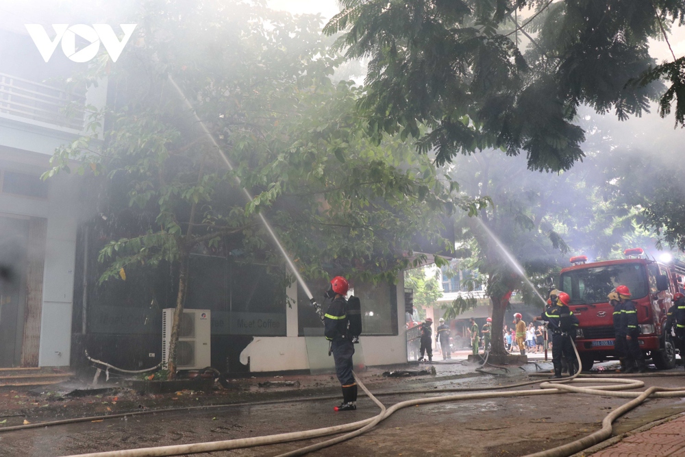 Cháy lớn tại quán Bi-a Club ở Bắc Ninh - Ảnh 1.