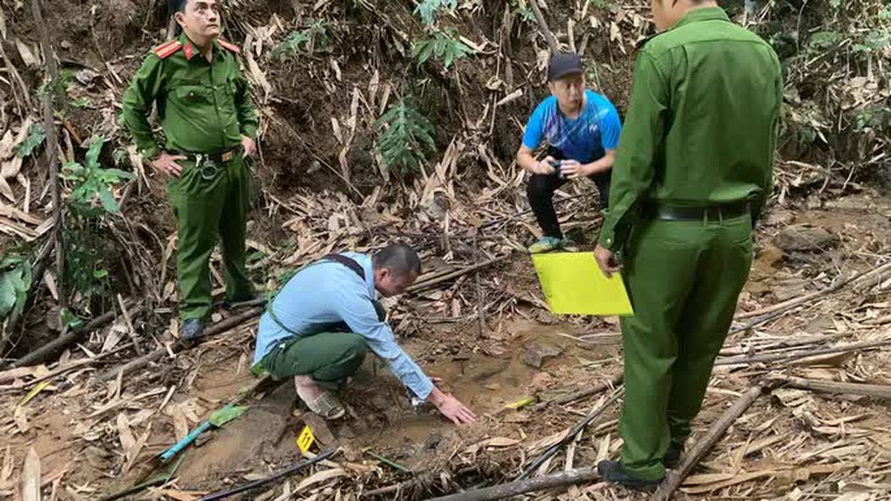 Bắt nghi phạm bỏ thuốc diệt cỏ vào nguồn nước của 4 gia đình để trả thù - Ảnh 1.