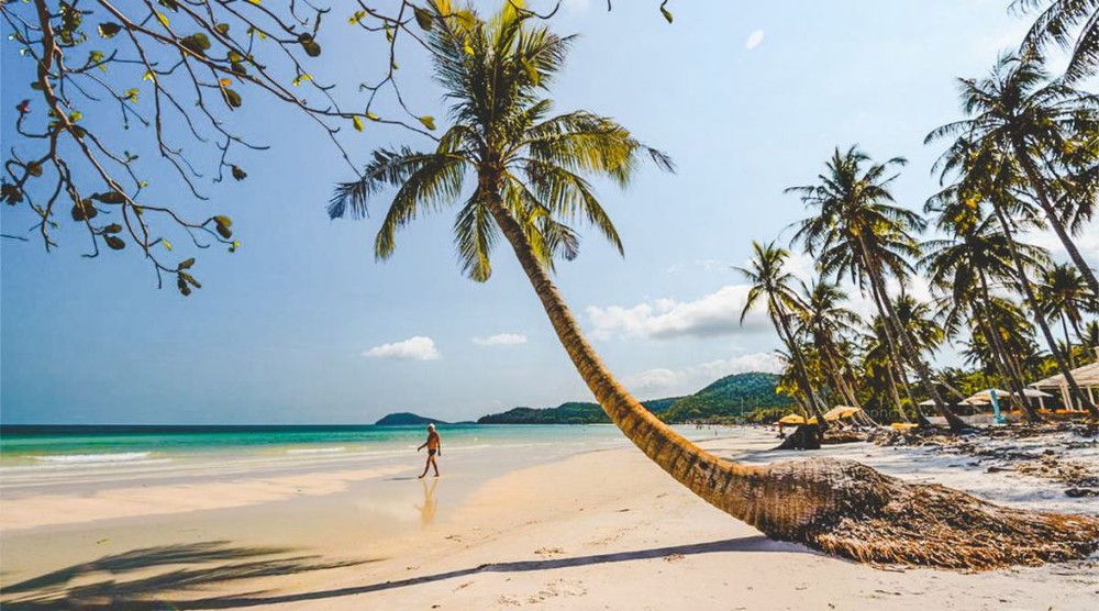 Top 10 bãi biển đẹp nhất Việt Nam: Số 9 không quá nổi tiếng nhưng là viên ngọc của Phú Yên - Ảnh 1.
