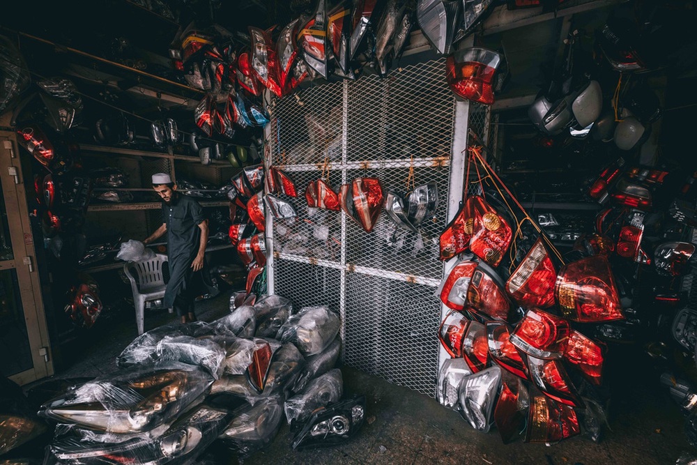 Nghĩa địa si&ecirc;u xe lớn nhất thế giới: Nơi chủ xe qu&aacute; gi&agrave;u đến mức lười b&aacute;n lại  - Ảnh 9.