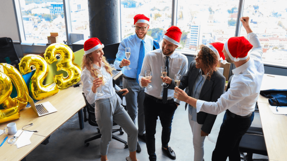 Lời chúc năm mới 2023 dành cho bạn bè, đồng nghiệp - Ảnh 2.