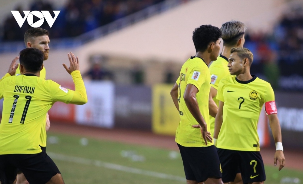 Cầu thủ nhập tịch của Malaysia quyết tâm hạ gục Singapore - Ảnh 1.