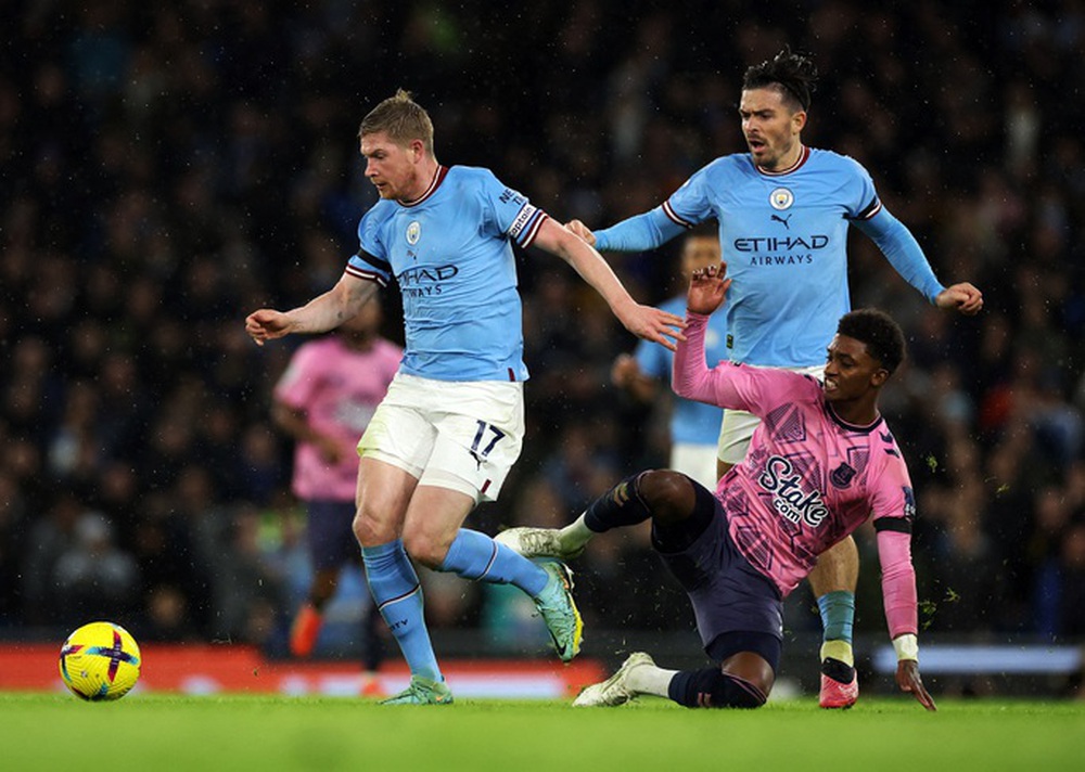 Arsenal mở đại tiệc 6 bàn, vững ngôi đầu Ngoại hạng Anh - Ảnh 8.