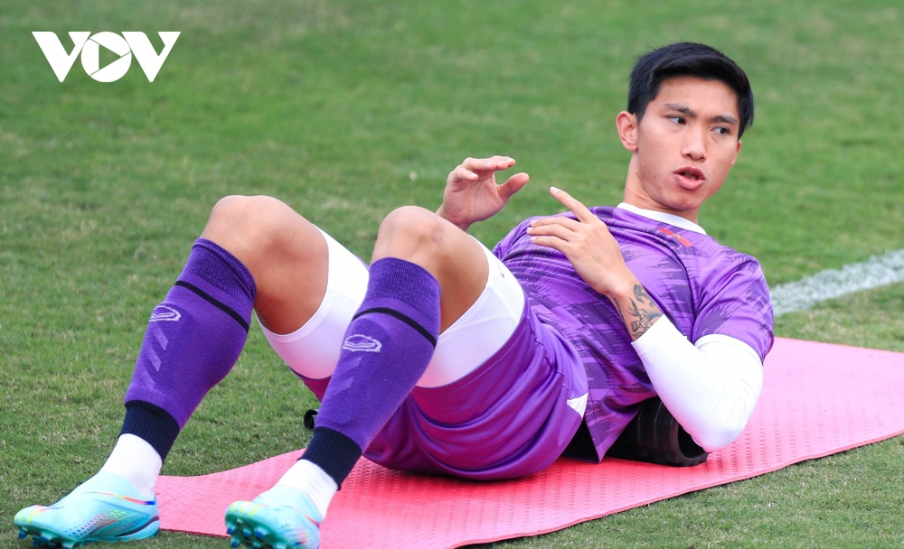 Quang Hải và Quế Ngọc Hải khiến cổ động viên Việt Nam lo lắng - Ảnh 9.