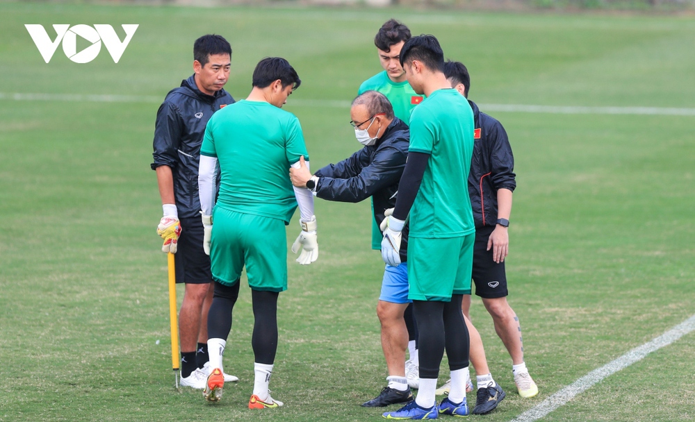 Quang Hải và Quế Ngọc Hải khiến cổ động viên Việt Nam lo lắng - Ảnh 5.