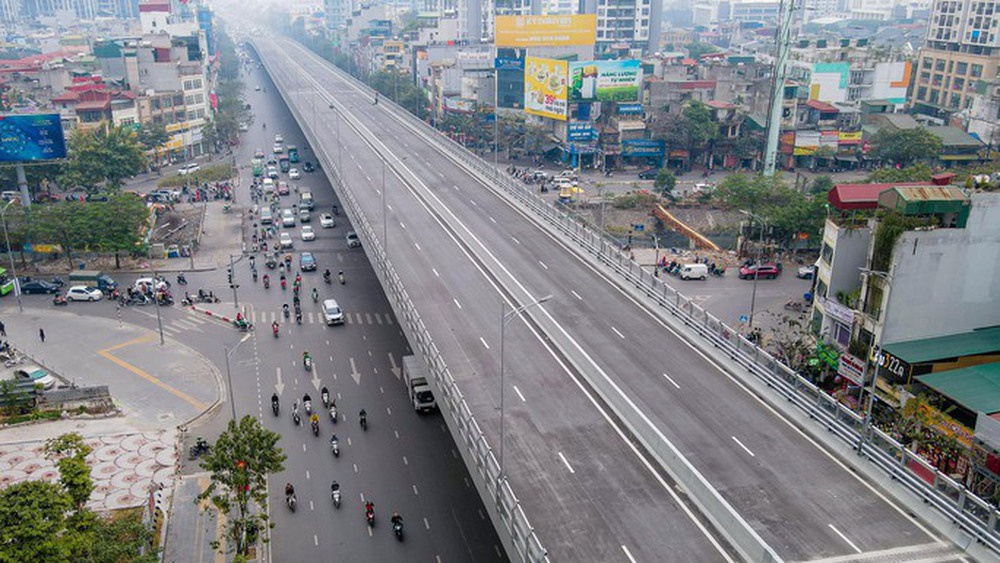 Diện mạo tuyến đường gần 10.000 tỉ đồng ở Hà Nội trước giờ G thông xe - Ảnh 4.