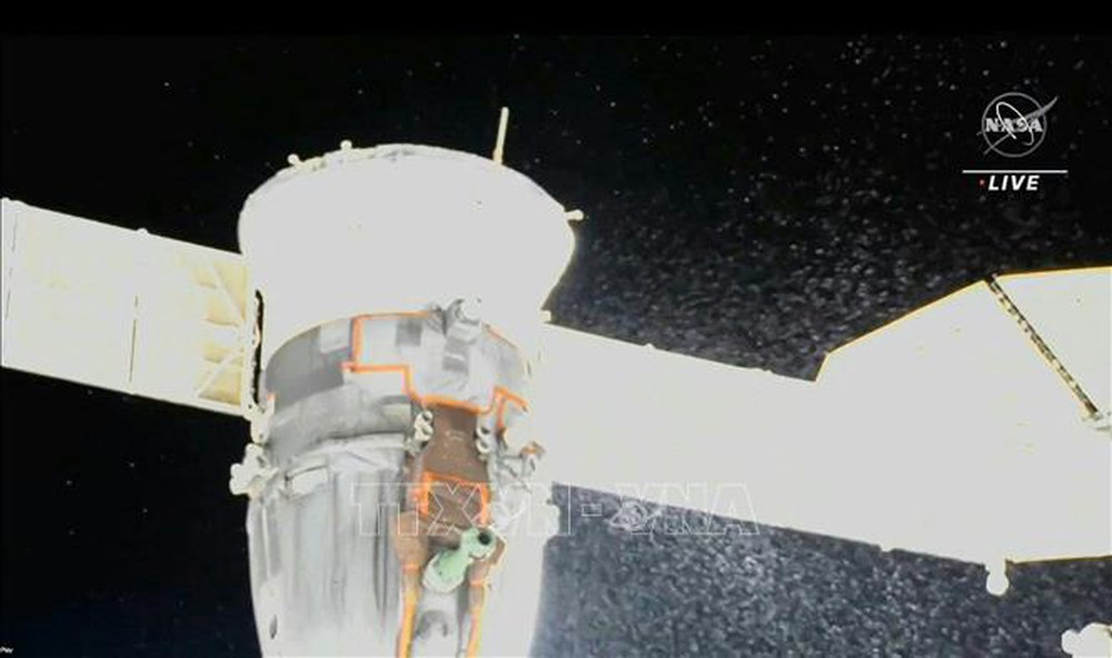 Nga sẽ phóng tàu vũ trụ Soyuz dự bị lên ISS sau sự cố rò rỉ chất làm lạnh - Ảnh 1.