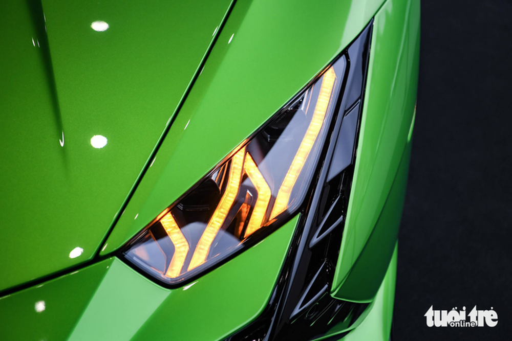 Lamborghini Huracan Tecnica giá từ 19 tỉ đồng trên phố Hà Nội - Ảnh 7.