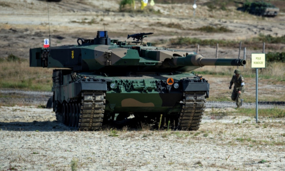 Phía sau cam kết của Anh và Ba Lan cung cấp xe tăng chủ lực cho Ukraine - Ảnh 1.