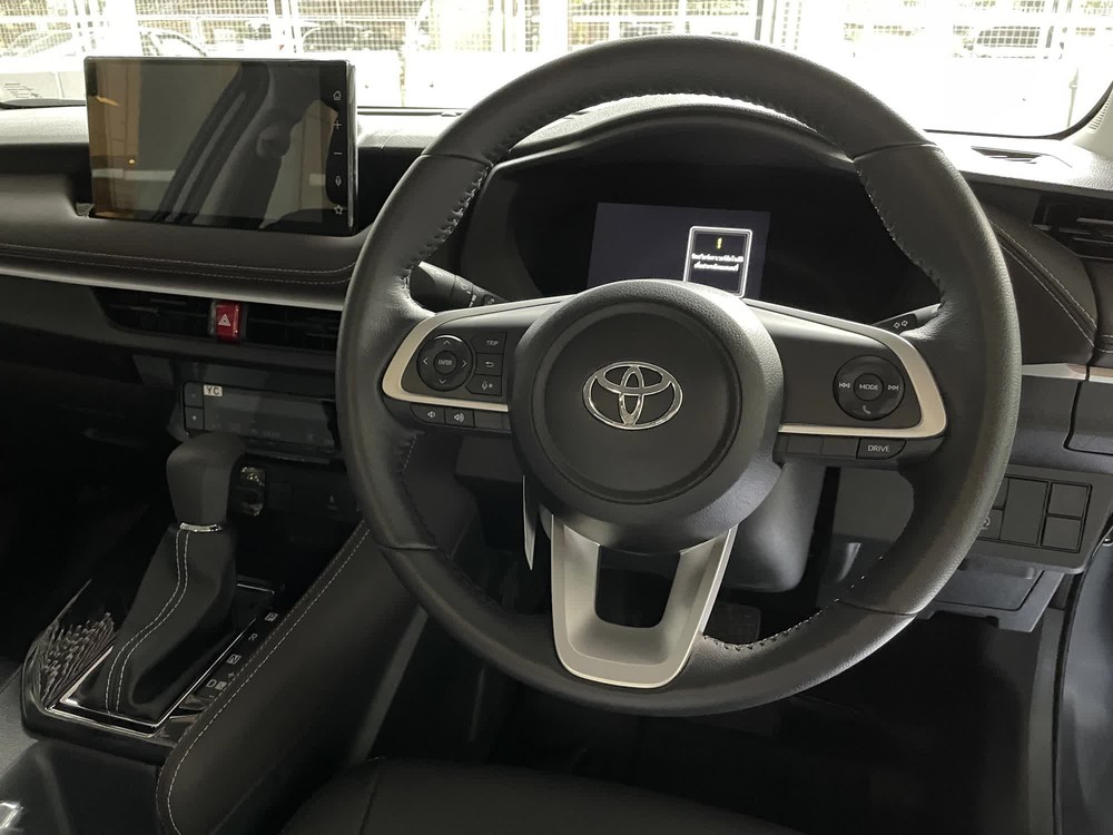 Rộ hình ảnh Toyota Vios 2023 ở Việt Nam: Thiết kế độc lạ, đuôi xe tiết lộ điều bất ngờ - Ảnh 7.