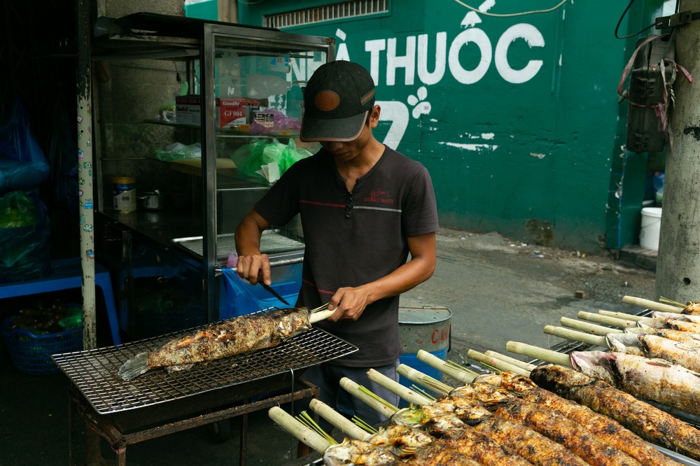 Thức thời mùa Tết: Bán cá lóc nướng kiếm hơn chục triệu một ngày, 2 ngày đặc biệt của dịp Tết thu nhập tăng gấp mười! - Ảnh 8.