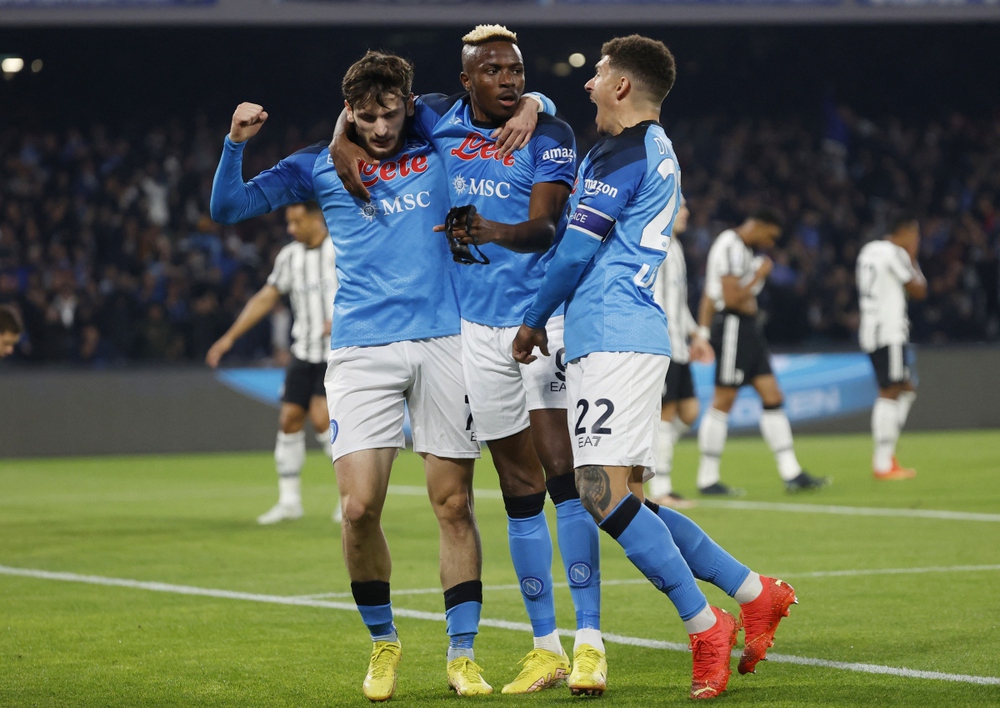 Song sát Osimhen - Kvaratskhelia toả sáng, Napoli đại thắng Juventus - Ảnh 2.