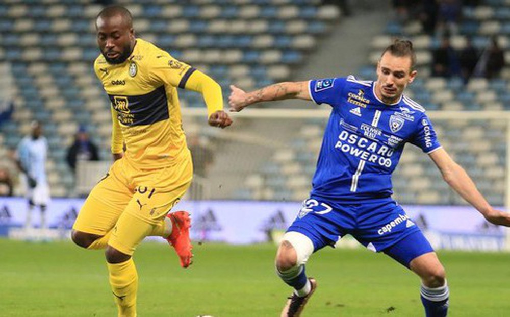 Đội bóng của Quang Hải tiếp tục thất bại, trở về khu vực nguy hiểm tại Ligue 2