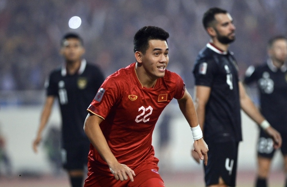 Đua vua phá lưới AFF Cup 2022: Tiến Linh cạnh tranh Teerasil Dangda - Ảnh 1.