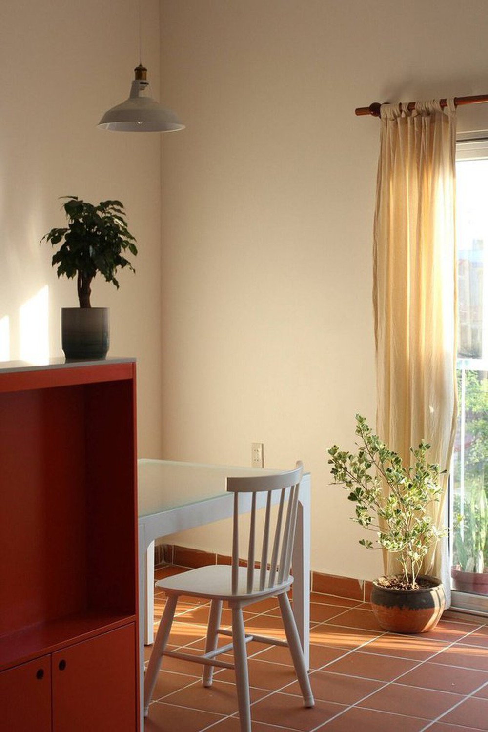 Vợ chồng chi 300 triệu sửa căn nhà đã xây 30 năm: Không gian 40m2 hoàn toàn lột xác