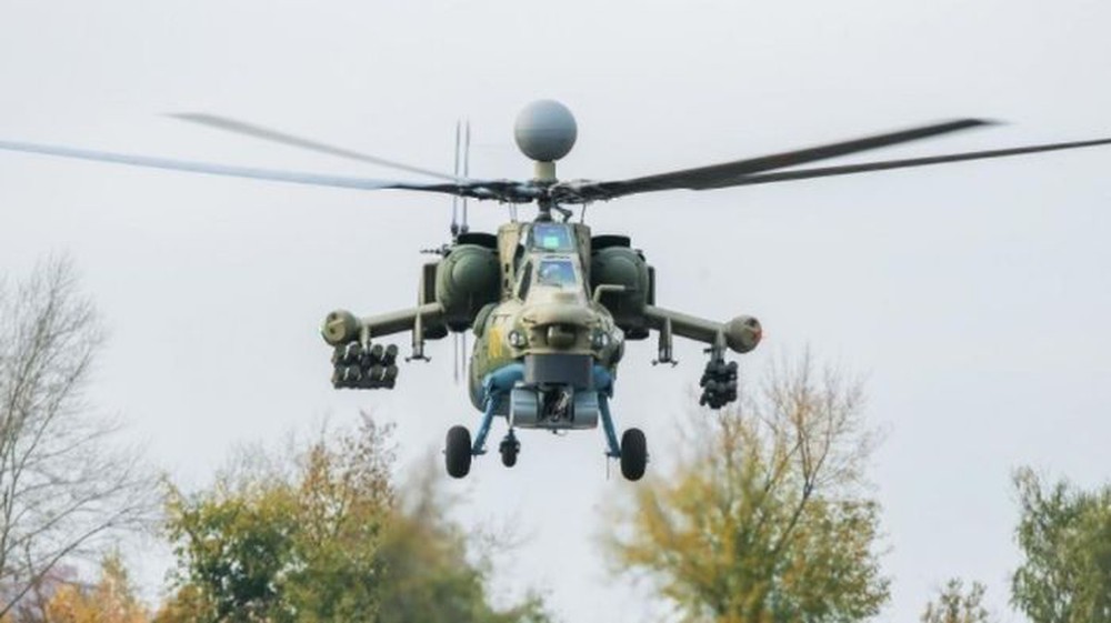 Nghi vấn trực thăng thợ săn đêm Mi-28NM của Nga tham chiến tại Ukraine - Ảnh 1.