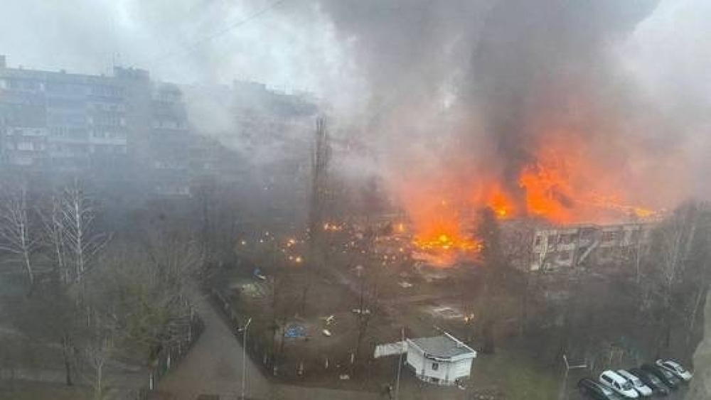 Ông Zelensky lên tiếng sau vụ rơi máy bay khiến Bộ trưởng Nội vụ Ukraine thiệt mạng - Ảnh 1.