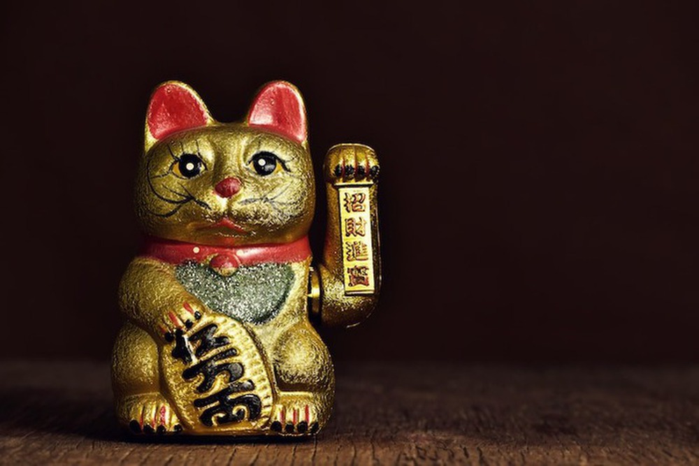 Câu chuyện thú vị về nguồn gốc ra đời tượng mèo Maneki-neko may mắn nổi tiếng của Nhật Bản - Ảnh 3.