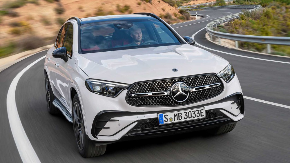 Mercedes-Benz GLC 2023 về Việt Nam sau Tết: Nhập khẩu giới hạn, thay đổi lớn đáp trả BMW X3 mới lắp ráp - Ảnh 9.
